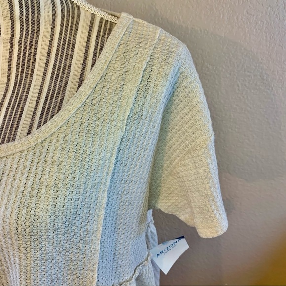 NWT Arizona Jean Co. Crop Top Large Cream Textured Peplum Top Cropped Short Slvs - Picture 6 of 13